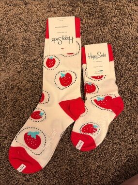 New Happy Socks white strawberry print mommy and me socks